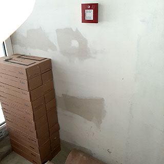 Sanierung Feuerlöschwasserleitung: Der Abschluss der Arbeiten (verputzte Wand)